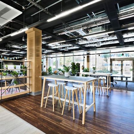For Students Only The Oaks In Coventry Apartment Bagian luar foto