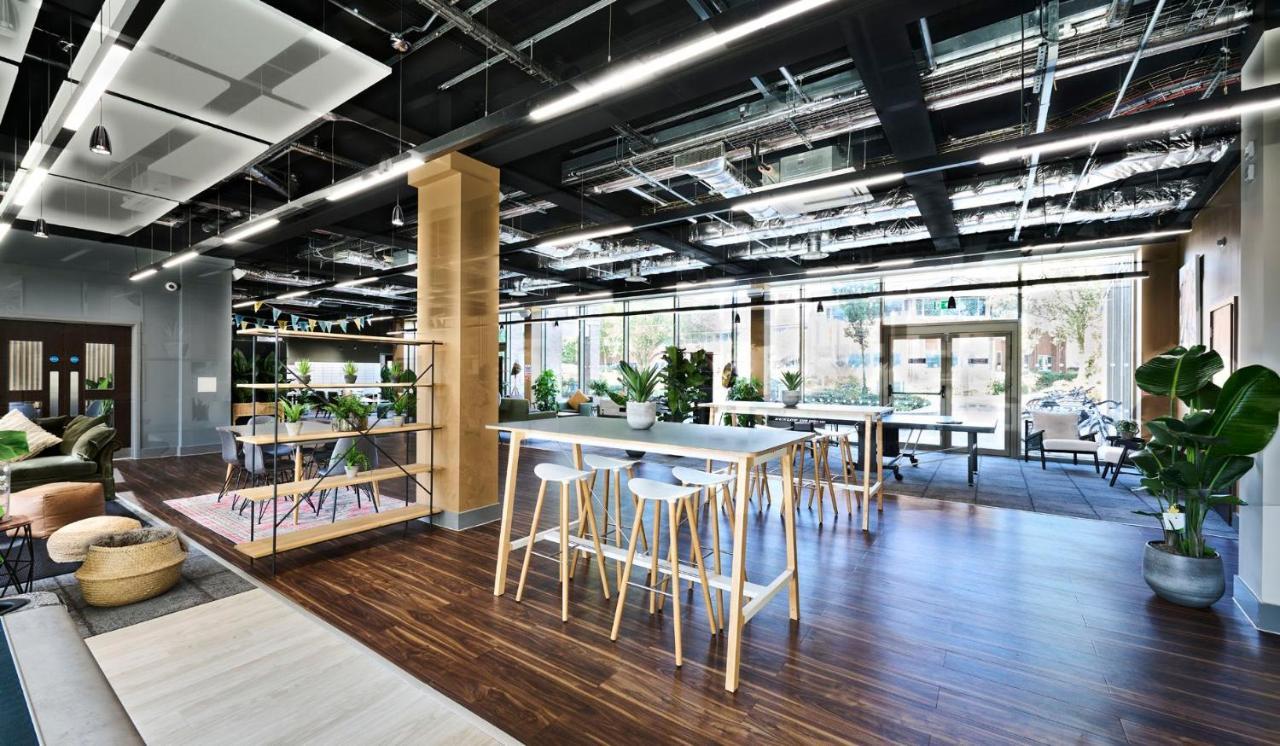For Students Only The Oaks In Coventry Apartment Bagian luar foto