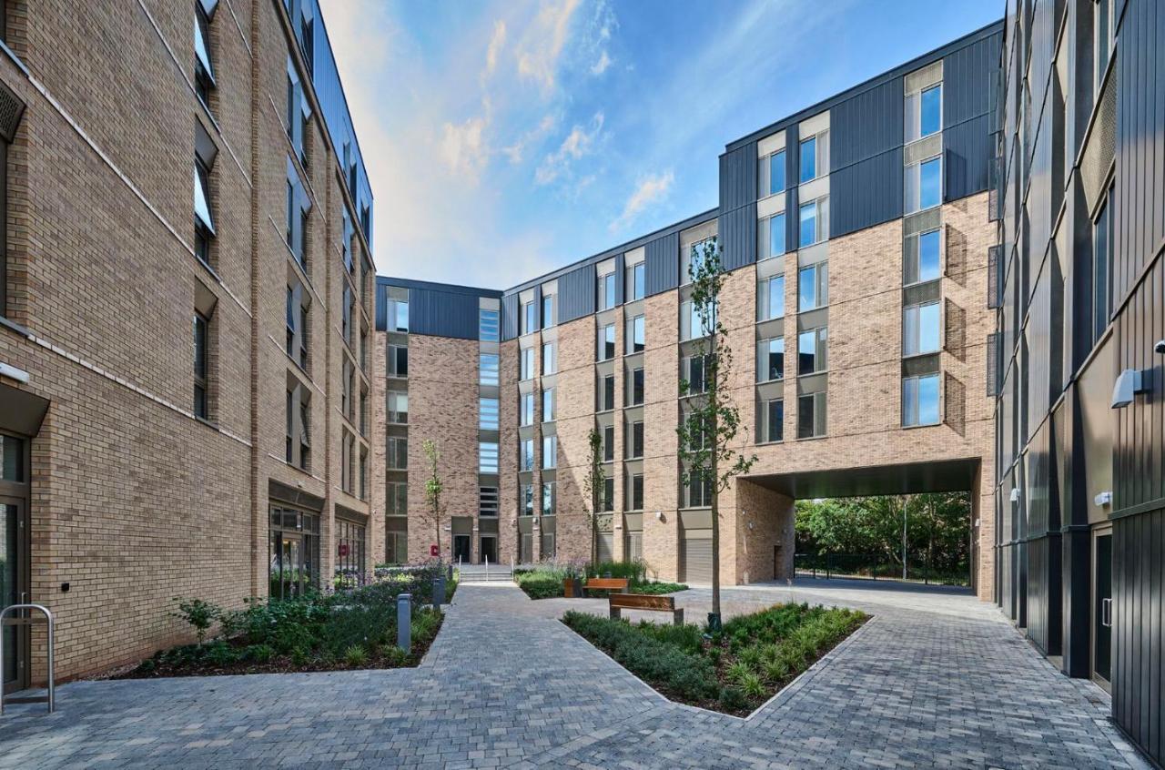 For Students Only The Oaks In Coventry Apartment Bagian luar foto