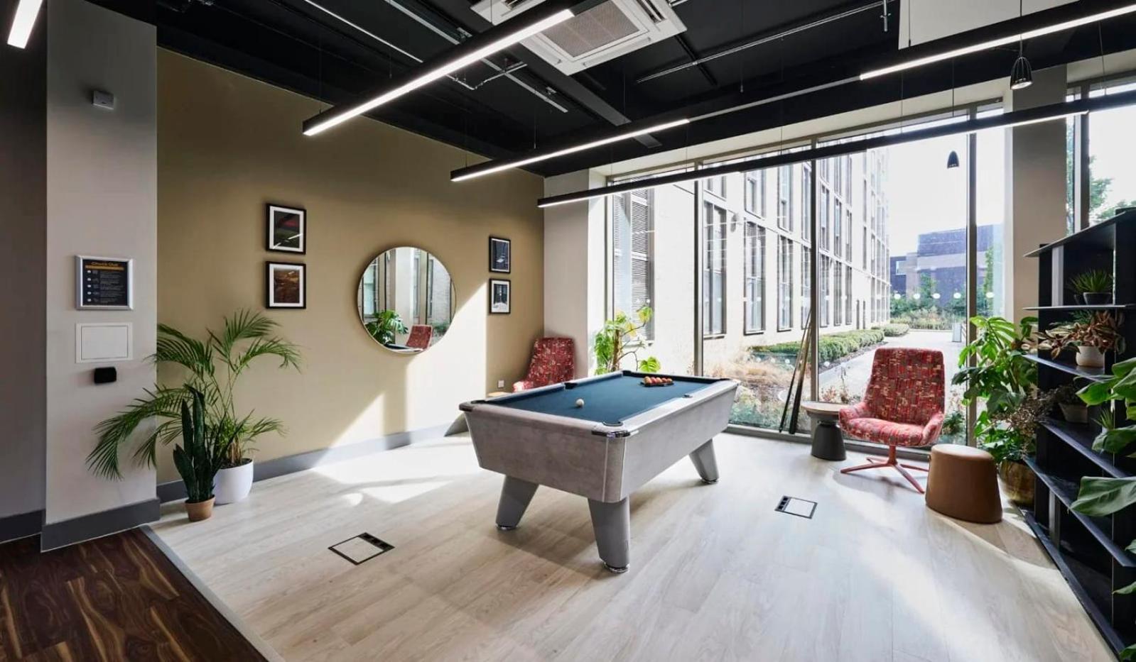 For Students Only The Oaks In Coventry Apartment Bagian luar foto